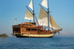 Phinisi – Luxury Private Cruise by Plataran