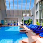 Poolområde Dusit Thani