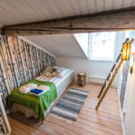 Single room, shared cabin